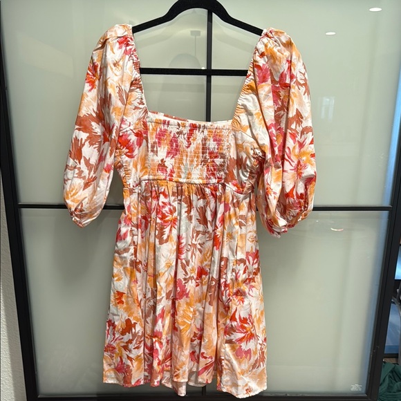 Abercrombie & Fitch Floral Puff Sleeve Dress - Picture 6 of 6